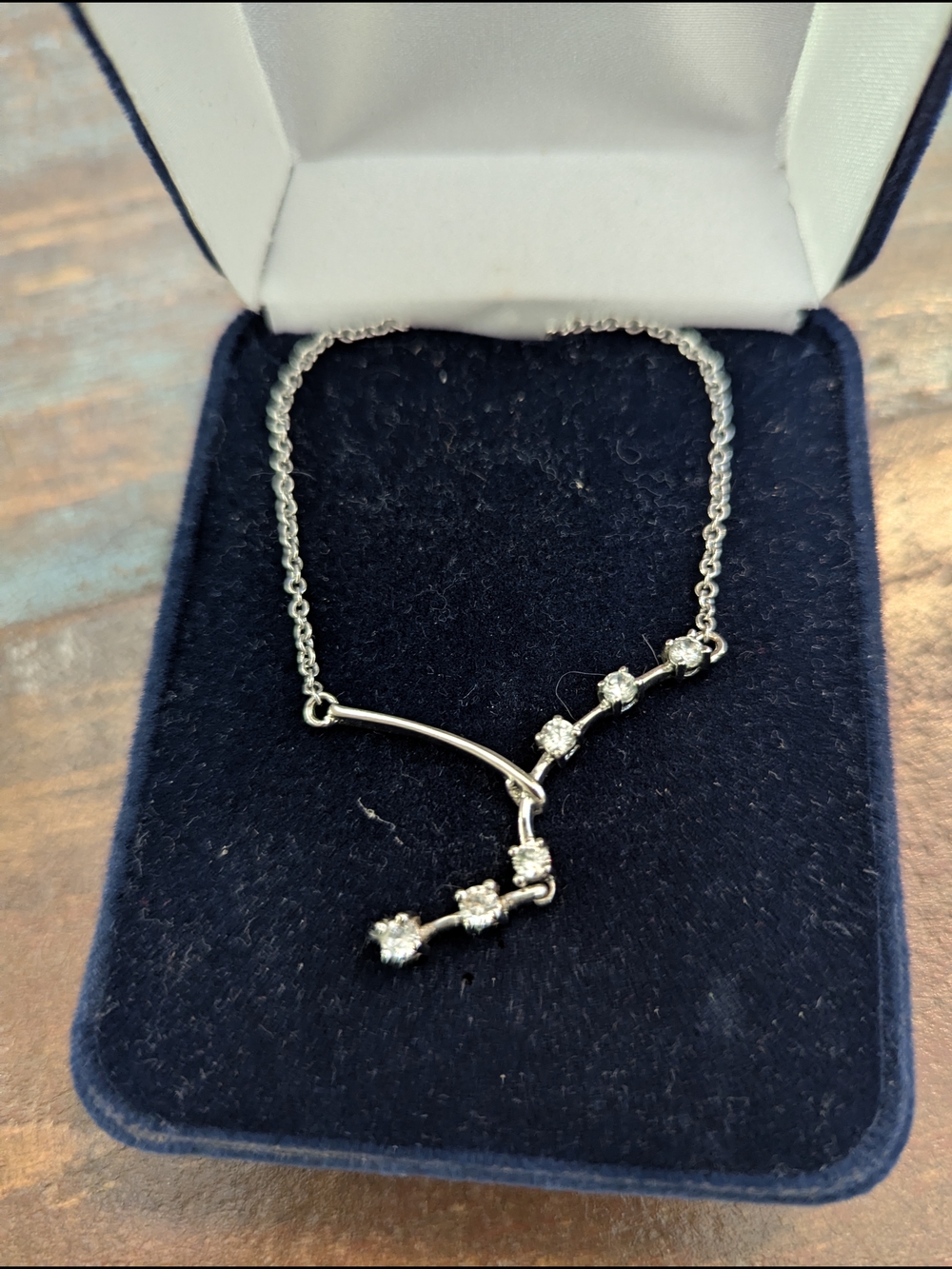 Montana Silversmiths Silver Y-Drop Necklace with Zirconias - Picture 3 of 9